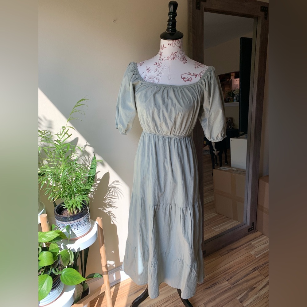 Sim & Sam Sage Green Puff Sleeve Off Shoulder Tiered Midi Dress Medium